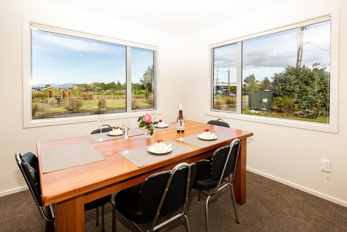 Poppa Pete'S - Te Anau Holiday Home Экстерьер фото